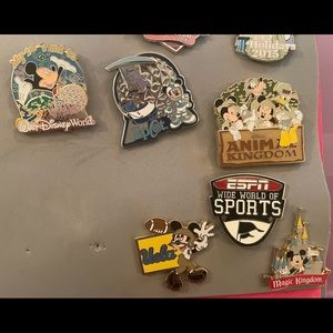 Disney pins